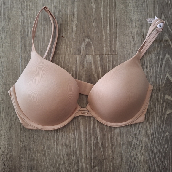 #43 Victoria's Secret very SexySmooth Push-Up nude Bra size 30D new - Picture 3 of 6
